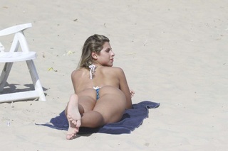 Ana Paula Minerato feet photo 5