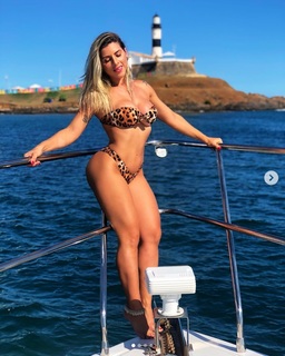 Ana Paula Minerato feet photo 2