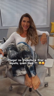 Ana Paula Minerato feet photo 5