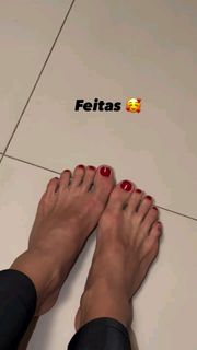 Ana Paula Minerato feet photo 2