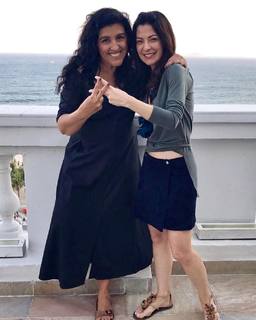 Ana Paula Padrão feet photo thumbnail