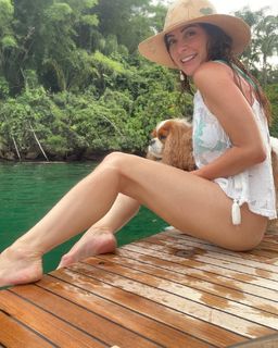 Ana Paula Padrão feet photo thumbnail