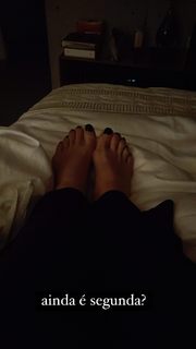 Ana Paula Padrão feet photo thumbnail
