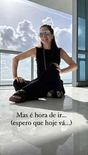 Ana Paula Padrão feet photo thumbnail