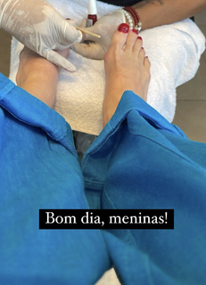 Ana Paula Padrão feet photo thumbnail