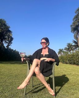 Ana Paula Padrão feet photo thumbnail