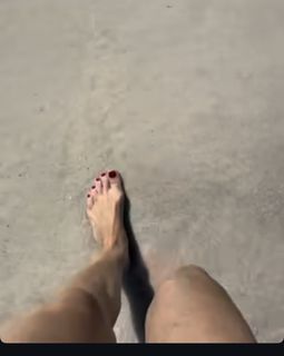 Ana Paula Padrão feet photo 4