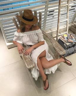 Ana Paula Renault feet photo 5