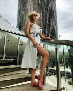 Ana Paula Renault feet photo 3