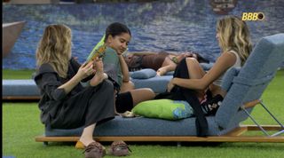 Ana Paula Renault feet photo 2