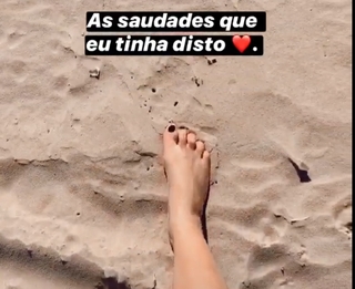 Ana Rita Clara feet photo 1