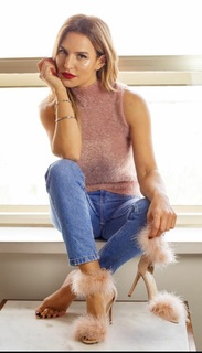 Ana Rita Clara feet photo 10