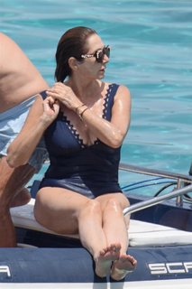 Ana Rosa Quintana feet photo 5