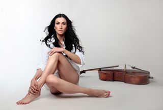 Ana Rucner feet photo 1