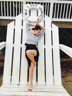 Ana Ularu feet photo 6