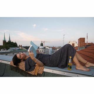 Ana Ularu feet photo 2