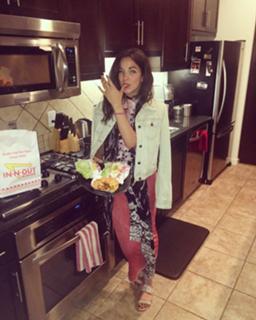 Ana Villafañe feet photo 13
