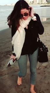 Ana Yancy Clavel feet photo 8