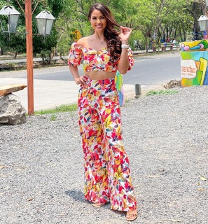 Ana Yancy Clavel feet photo 3