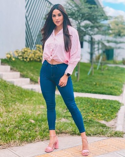 Ana Yancy Clavel feet photo 2