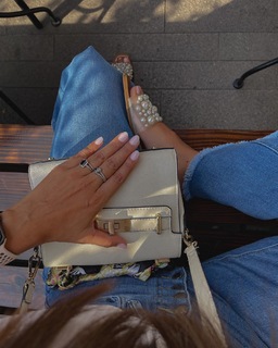 Ana Yancy Clavel feet photo 3