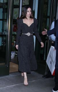 Ana de Armas feet photo thumbnail