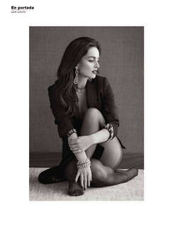 Ana de la Reguera feet photo thumbnail