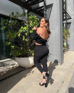 Anabel Pantoja feet photo 11