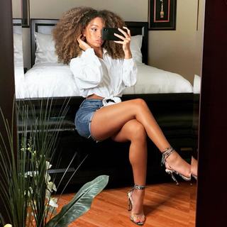 Anabella Carrasco feet photo 1