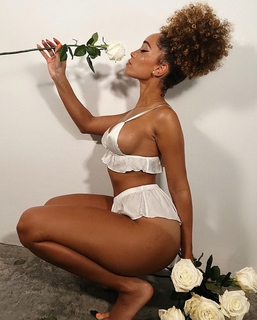 Anabella Carrasco feet photo 5
