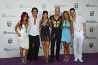 Anahí feet photo thumbnail