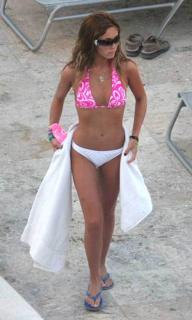 Anahí feet photo thumbnail