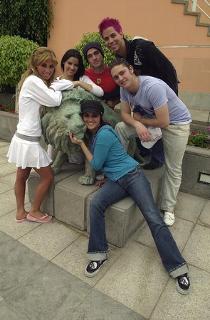 Anahí feet photo thumbnail