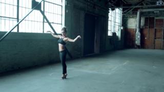 Anahí feet photo thumbnail