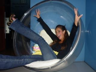 Anahí feet photo thumbnail