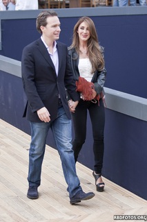 Anahí feet photo thumbnail