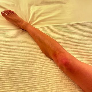 Anahí feet photo thumbnail