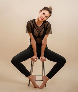 Anahí de Cárdenas feet photo 1
