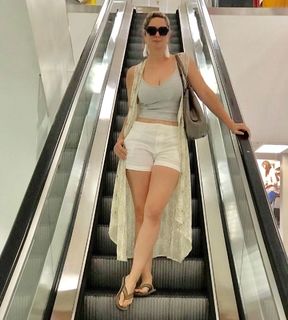 Anais Salazar feet photo 2
