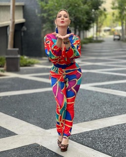 Anais Salazar feet photo 3