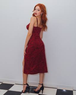 Ananda Morais feet photo thumbnail