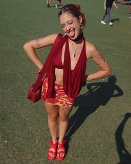 Ananda Morais feet photo thumbnail