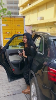 Anandhi feet photo 14