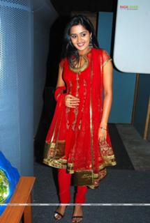 Ananya feet photo 17