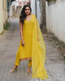 Ananya feet photo 12