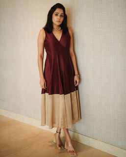 Ananya feet photo 3