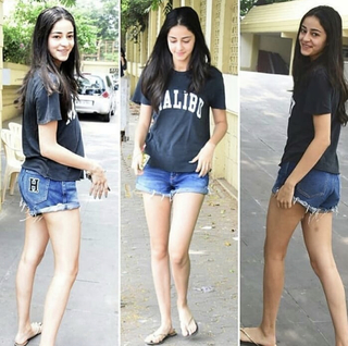 Ananya Panday feet photo thumbnail