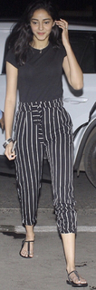 Ananya Panday feet photo thumbnail