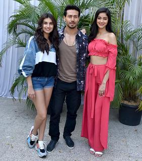 Ananya Panday feet photo thumbnail