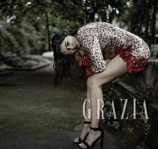 Ananya Panday feet photo thumbnail